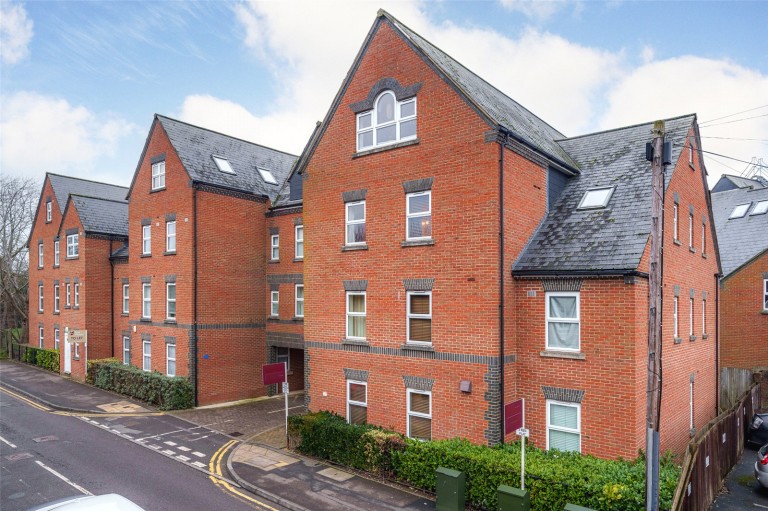 View Full Details for Crowthorne, Berkshire