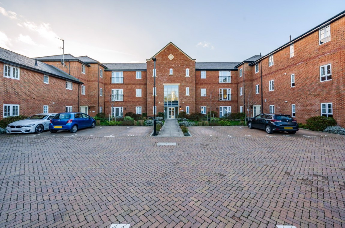 Images for Warfield, Bracknell, Berkshire