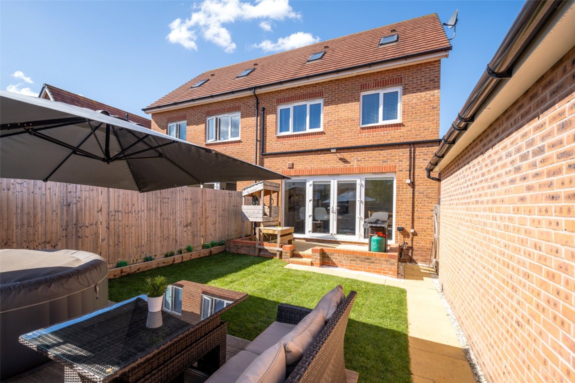 Images for Warfield, Bracknell, Berkshire