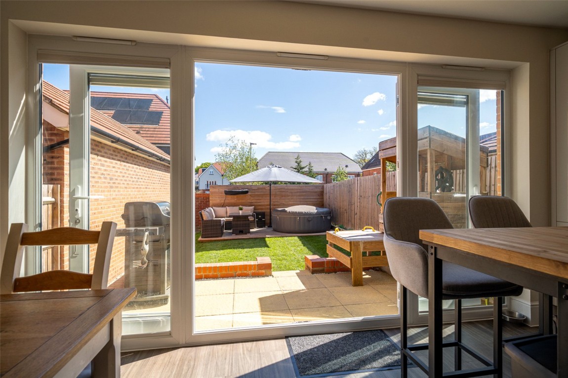 Images for Warfield, Bracknell, Berkshire