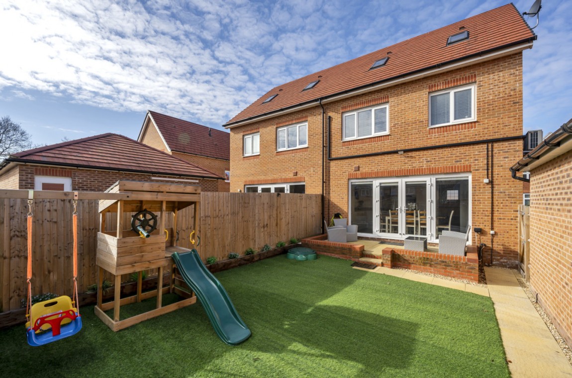 Images for Warfield, Bracknell, Berkshire