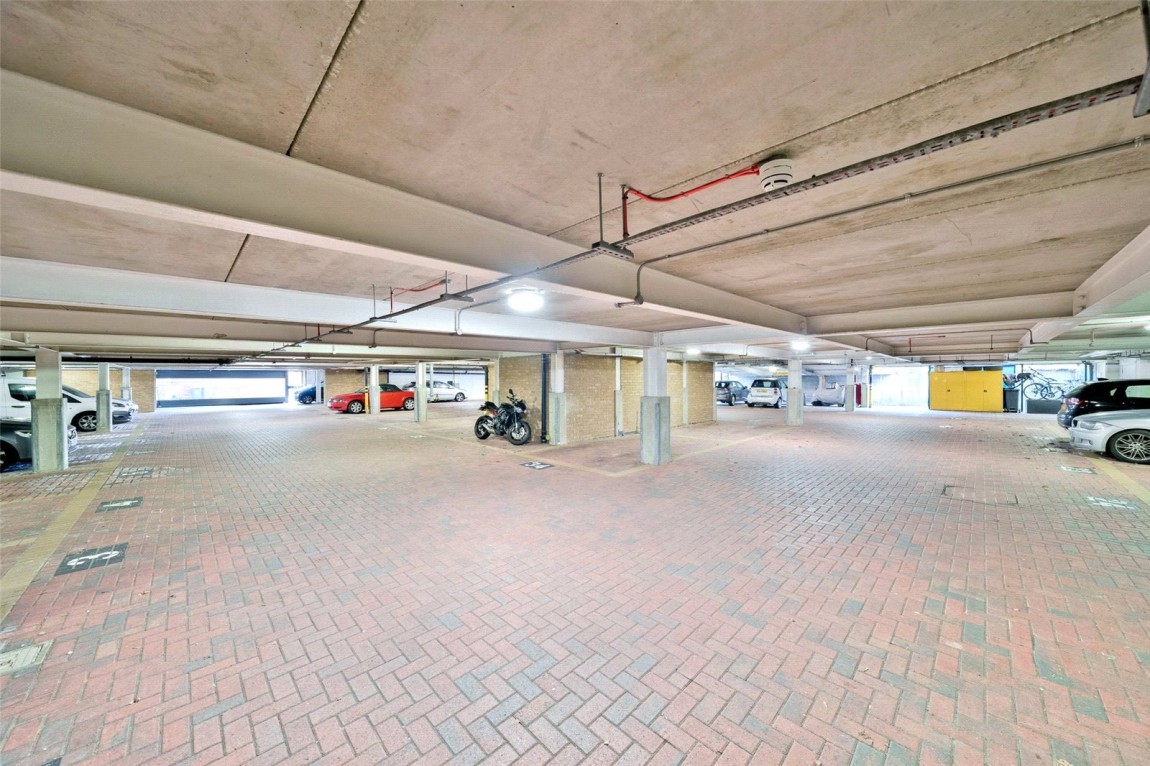 Images for Bracknell, Berkshire