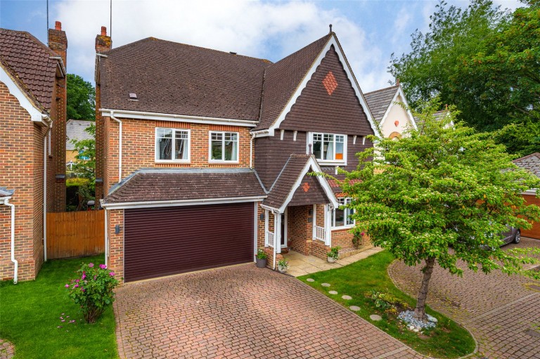 View Full Details for Crowthorne, Berkshire