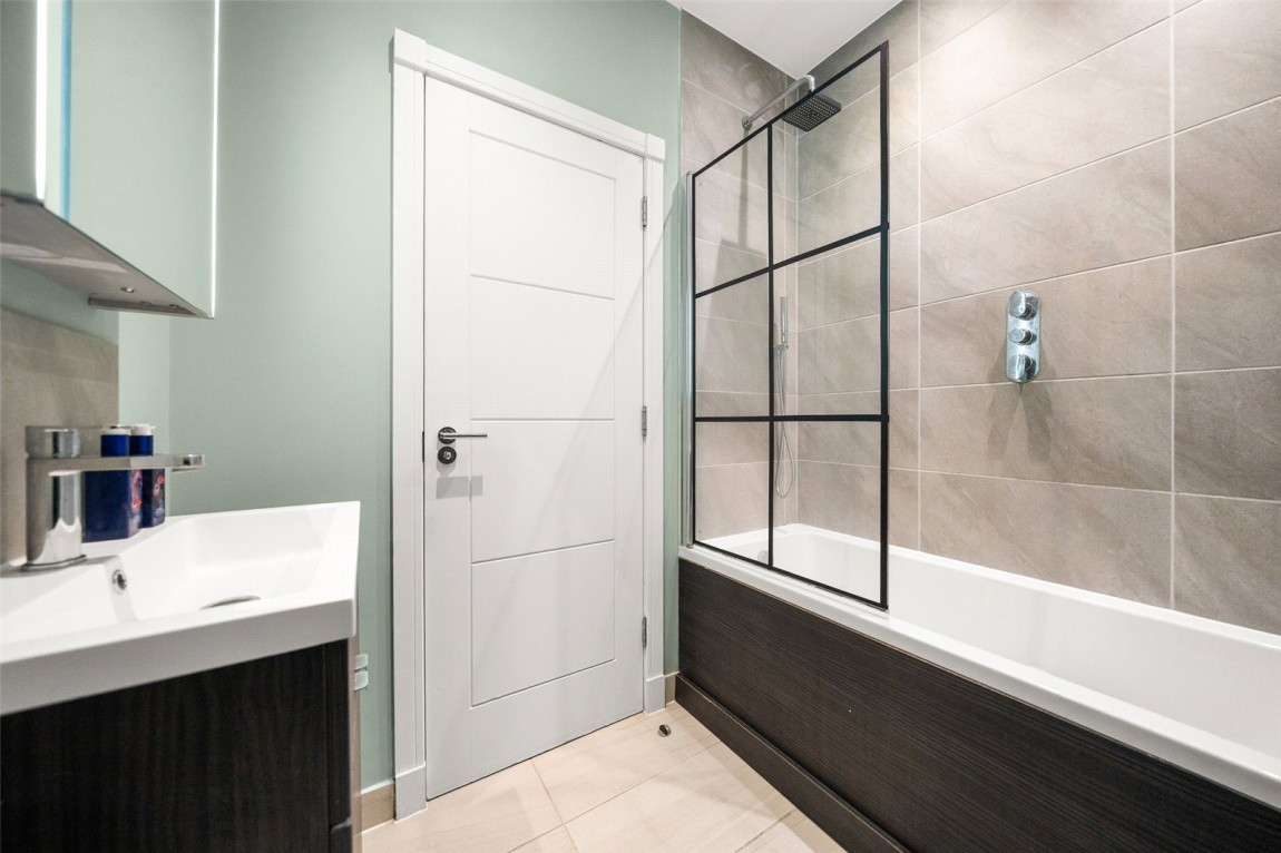 Images for Bracknell, Berkshire