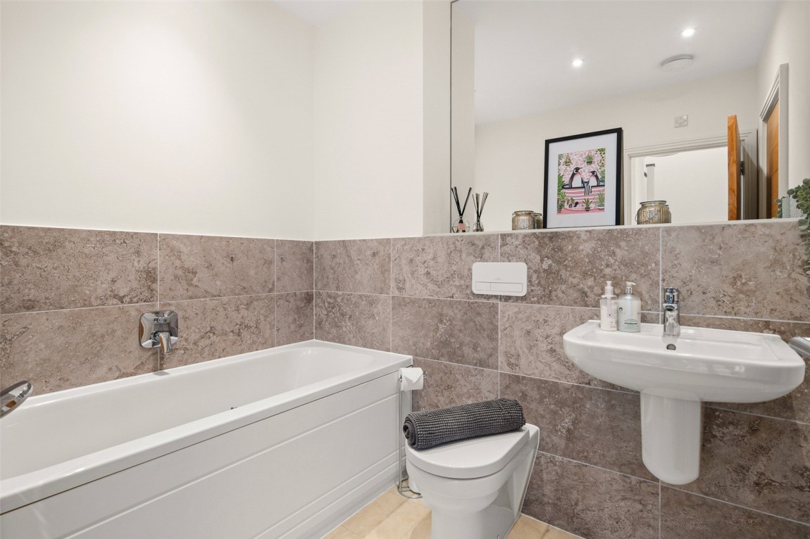 Images for Warfield, Bracknell, Berkshire