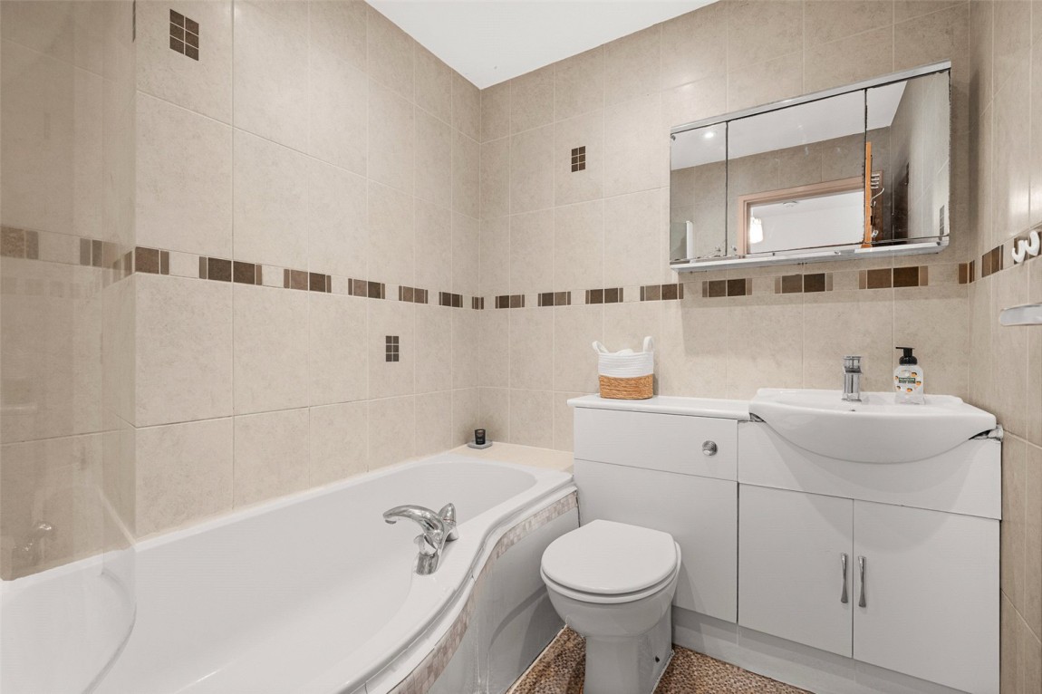 Images for Warfield, Bracknell, Berkshire