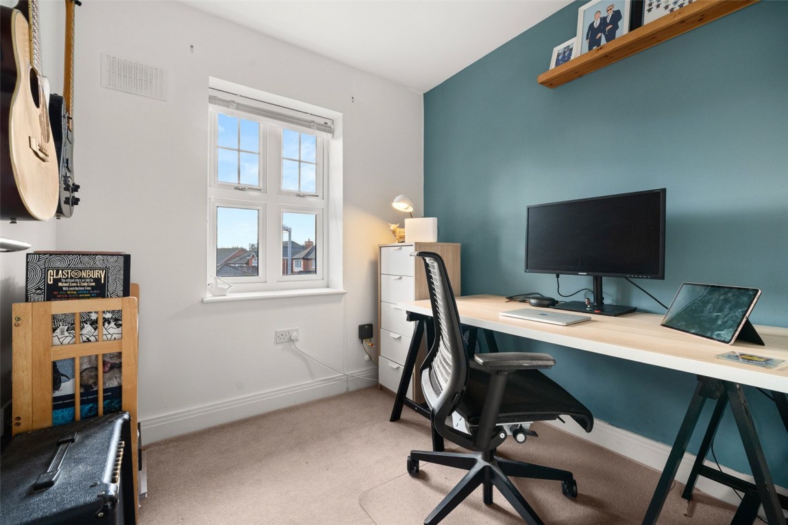 Images for Warfield, Bracknell, Berkshire