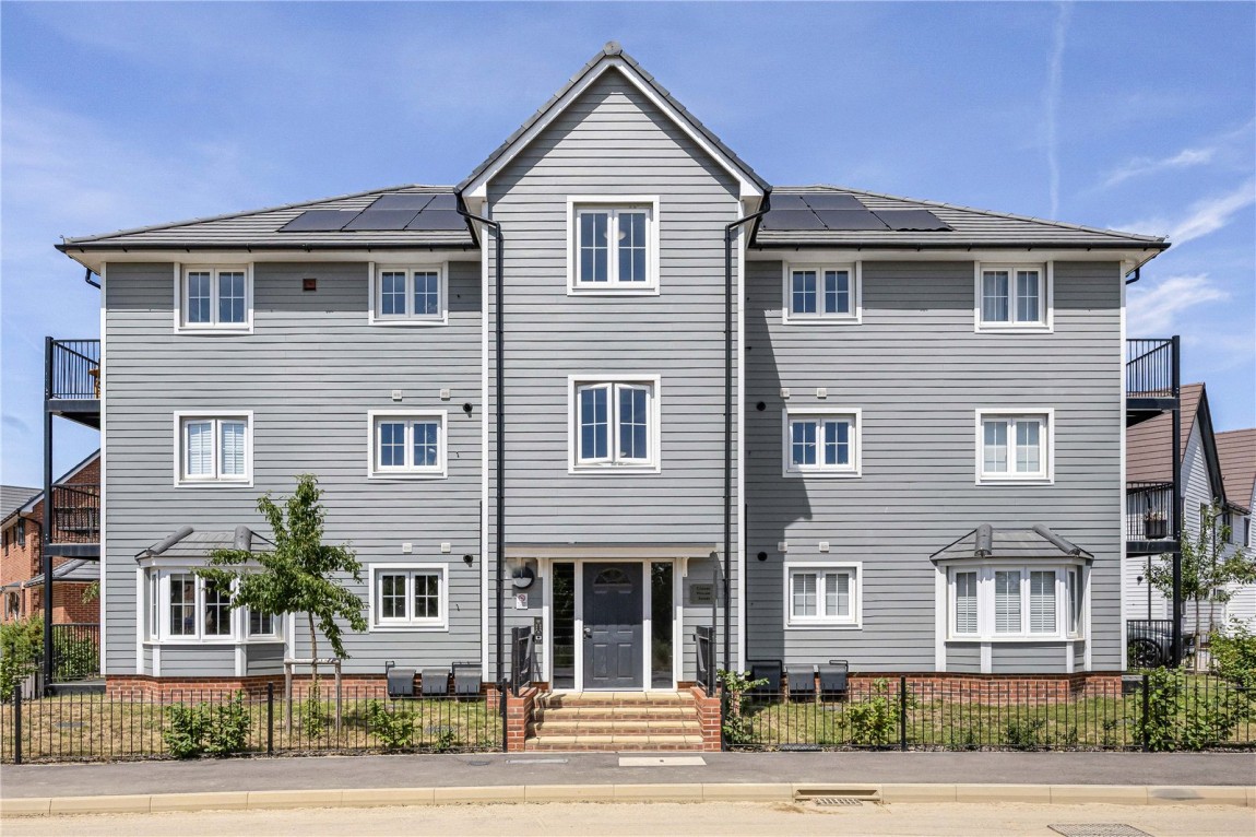 Images for Finchwood Park, Wokingham, Berkshire