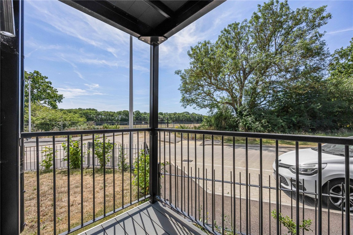 Images for Finchwood Park, Wokingham, Berkshire