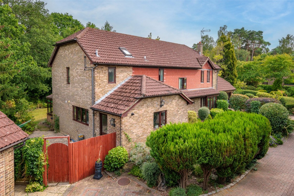 Images for Finchampstead, Wokingham, Berkshire