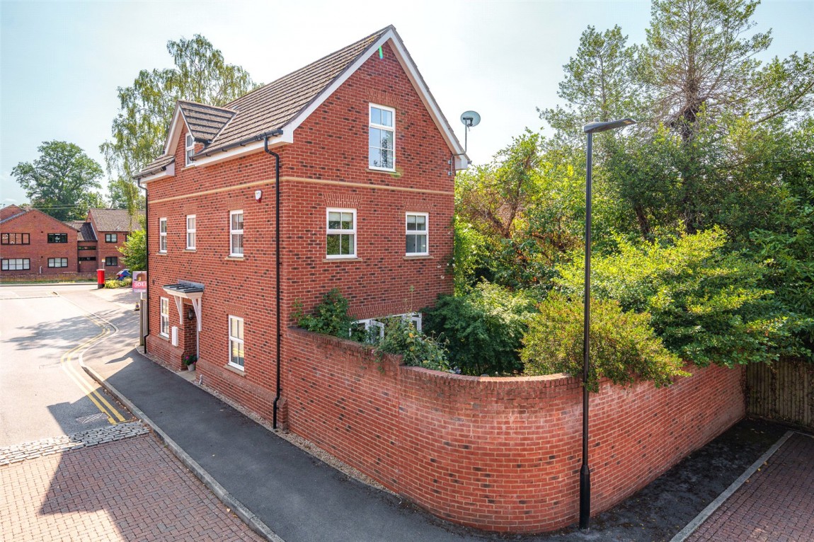 Images for Crowthorne, Berkshire