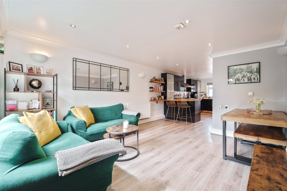 Images for Finchampstead, Wokingham, Berkshire
