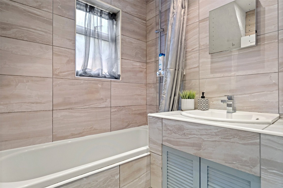 Images for Crowthorne, Berkshire