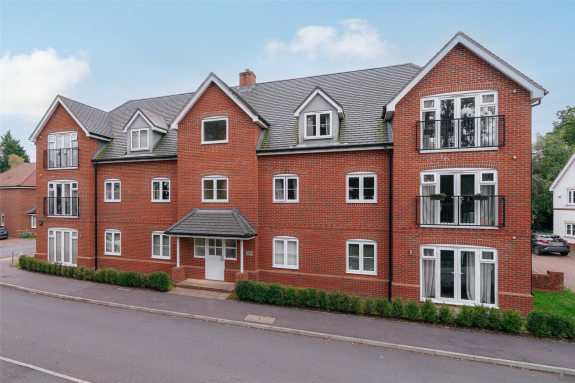 Images for Dove Close, Crowthorne, Berkshire