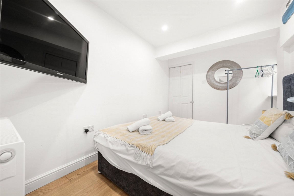 Images for Sandhurst, Berkshire