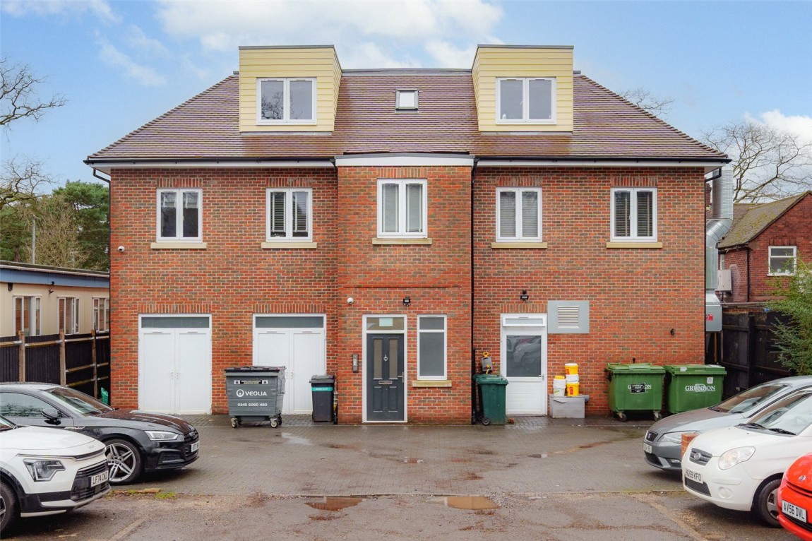 Images for Finchampstead, Wokingham, Berkshire