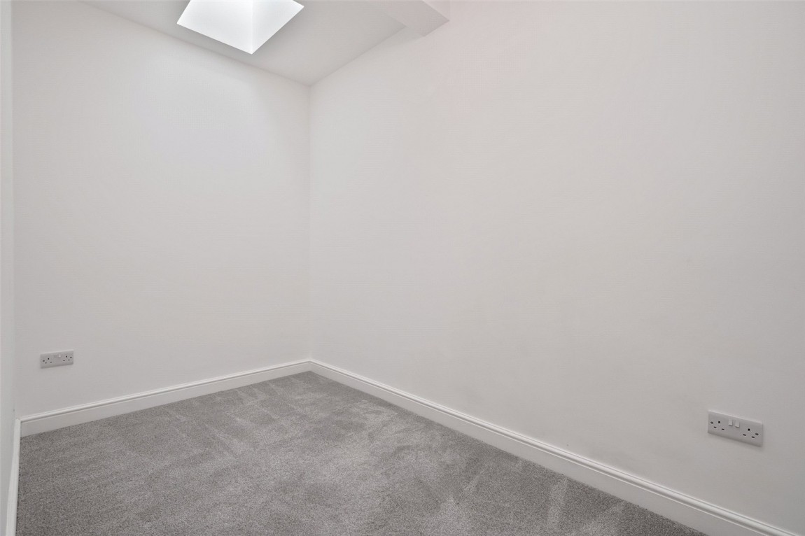 Images for Finchampstead, Wokingham, Berkshire