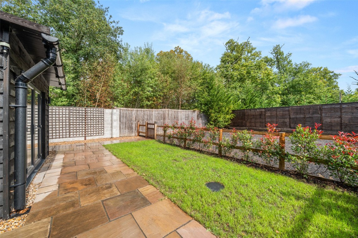 Images for Finchampstead, Wokingham, Berkshire