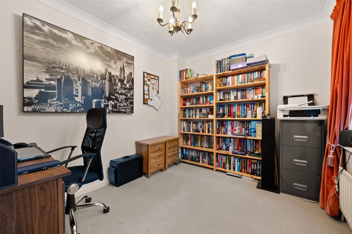 Images for Finchampstead, Wokingham, Berkshire