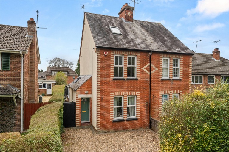 View Full Details for Crowthorne, Berkshire