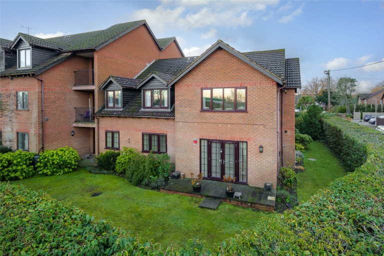 View Full Details for Winnersh, Wokingham, Berkshire
