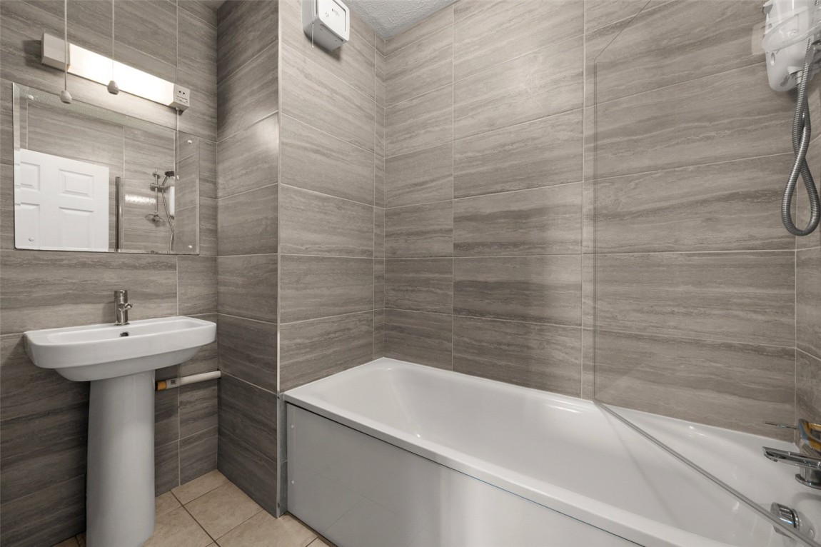 Images for Winnersh, Wokingham, Berkshire