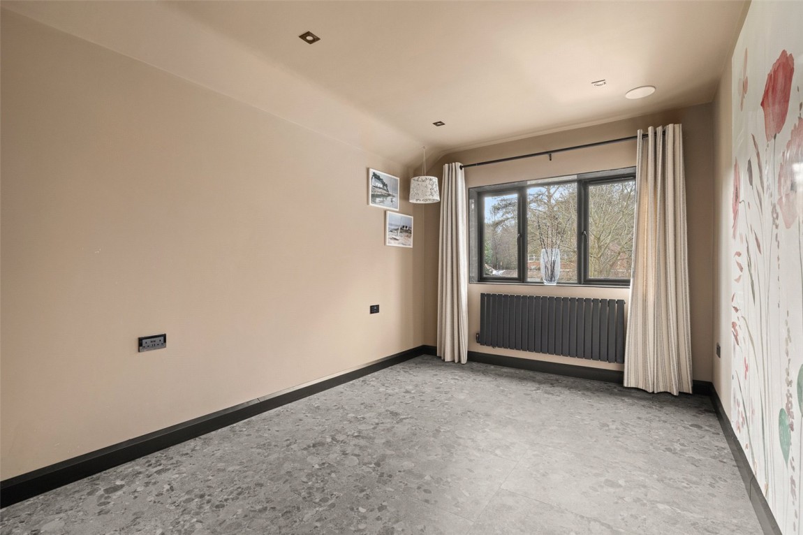 Images for Finchampstead, Wokingham, Berkshire