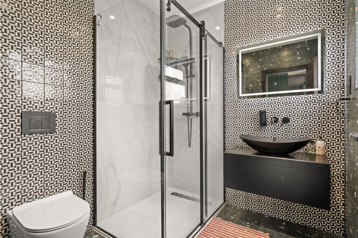Images for Finchampstead, Wokingham, Berkshire