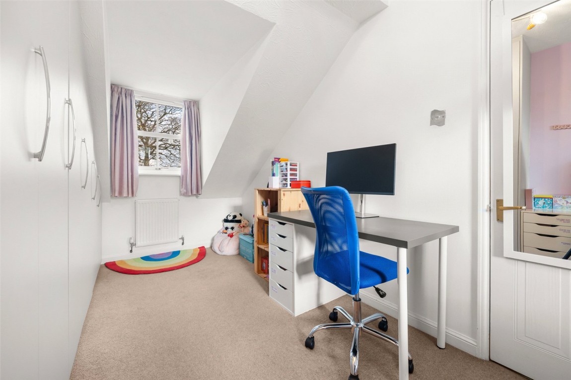 Images for Warfield, Berkshire