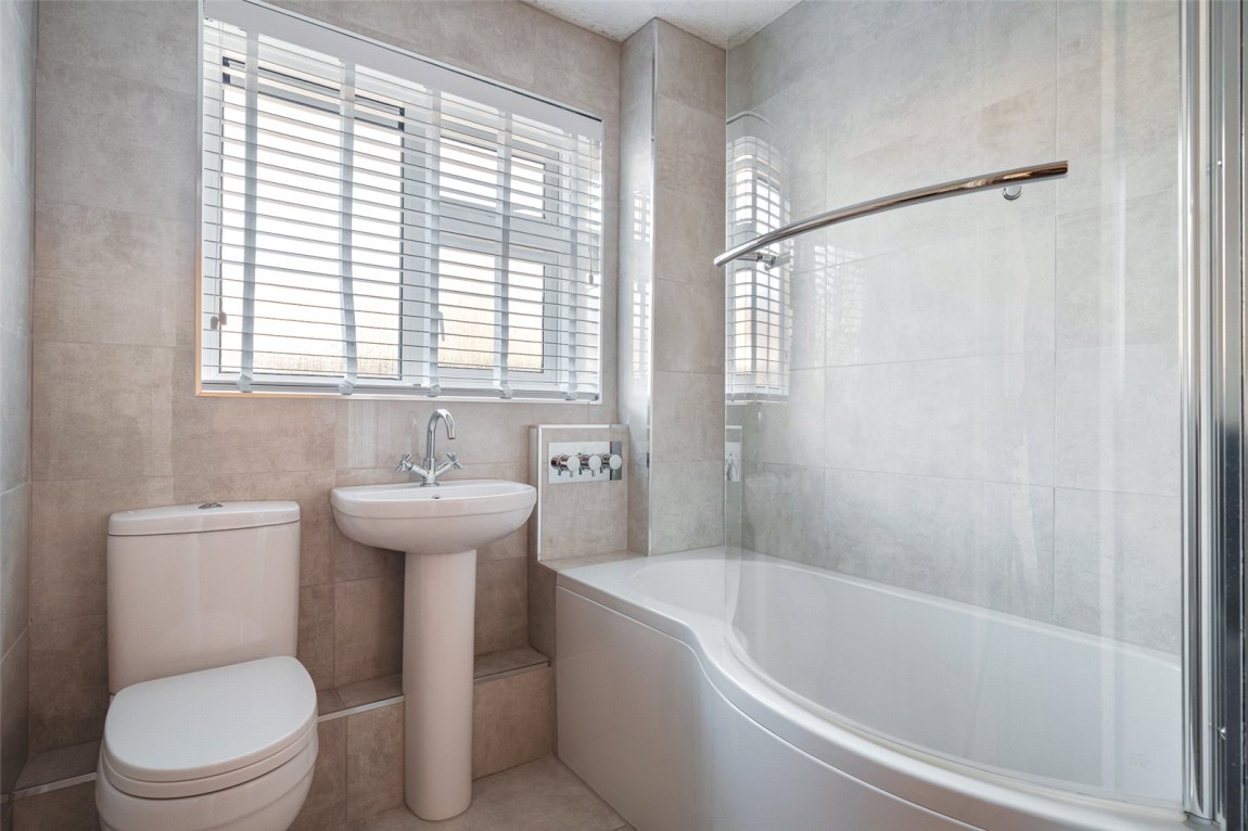 Images for Finchampstead, Wokingham, Berkshire