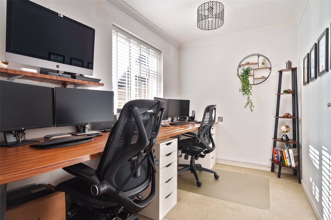 Images for Finchampstead, Wokingham, Berkshire