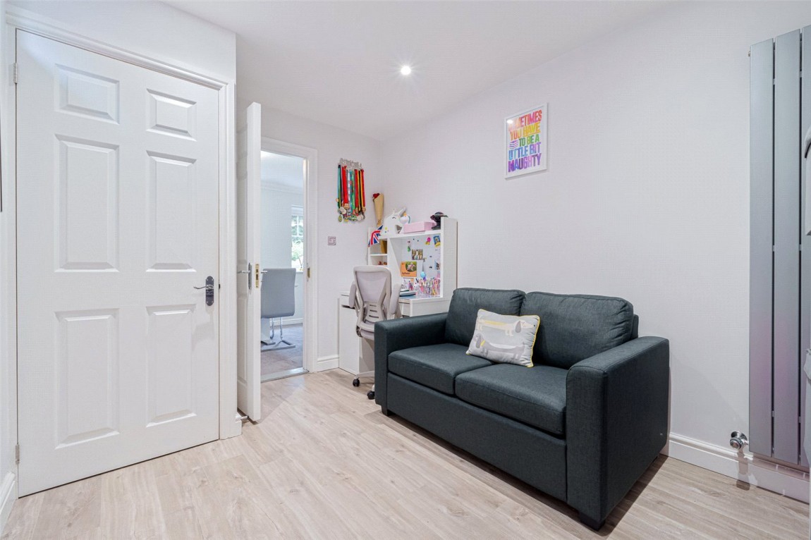 Images for Sandhurst, Berkshire