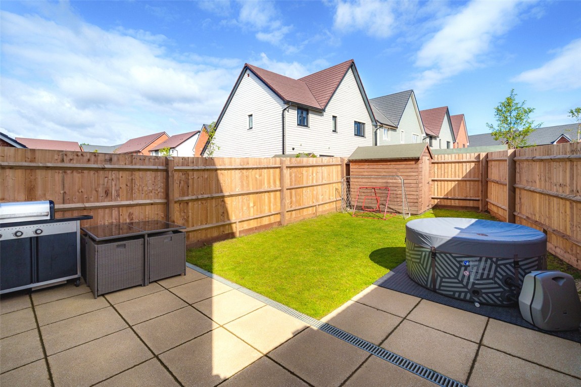 Images for Finchwood Park, Wokingham, Berkshire