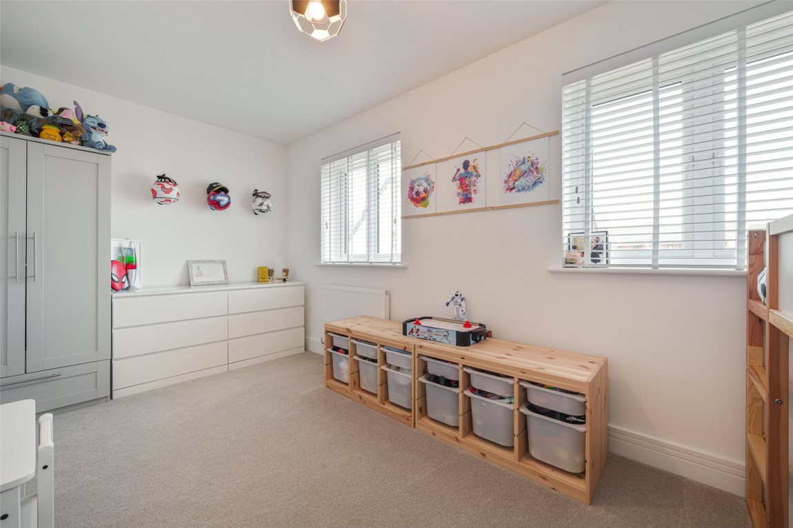 Images for Finchwood Park, Wokingham, Berkshire