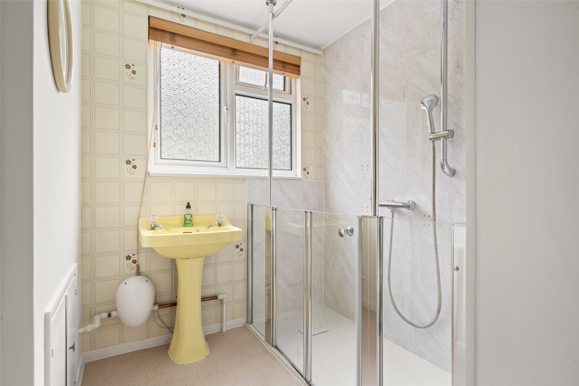 Images for Finchampstead, Wokingham, Berkshire