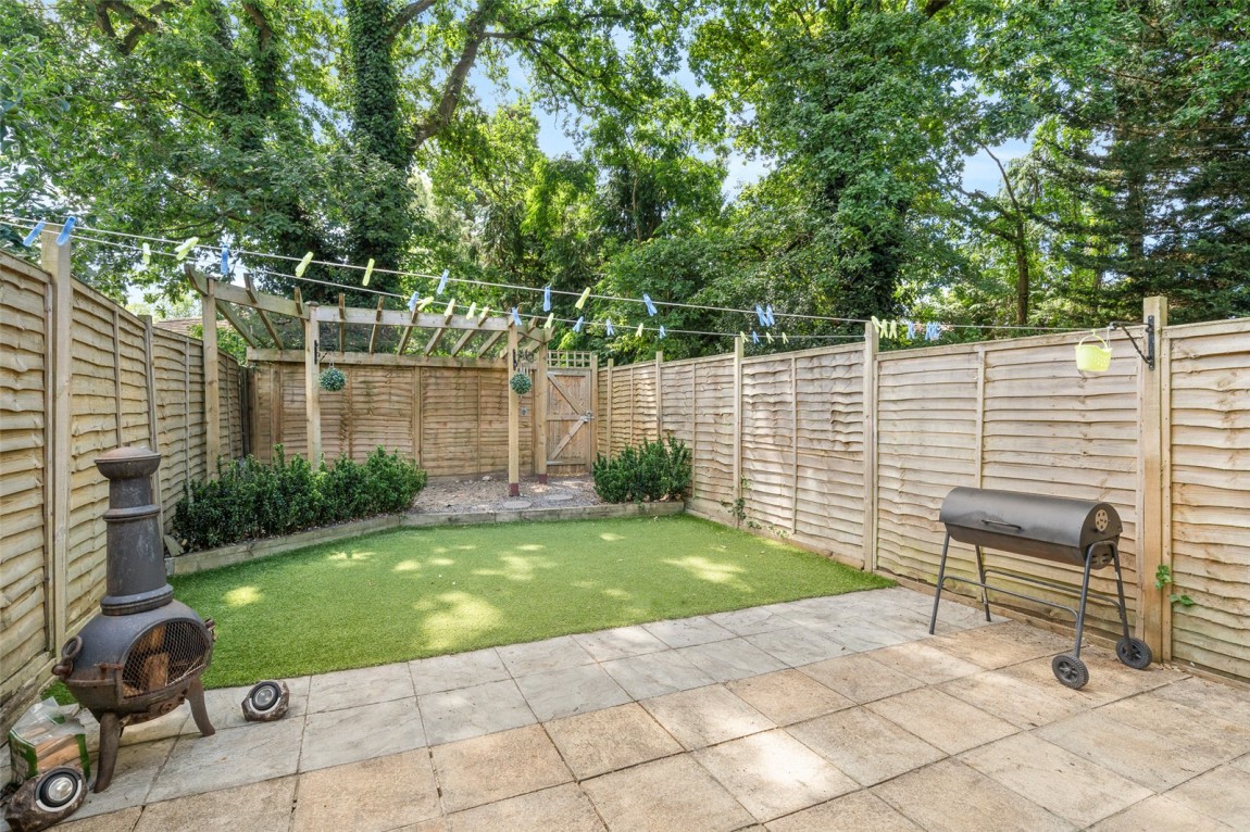 Images for Finchampstead, Wokingham, Berkshire