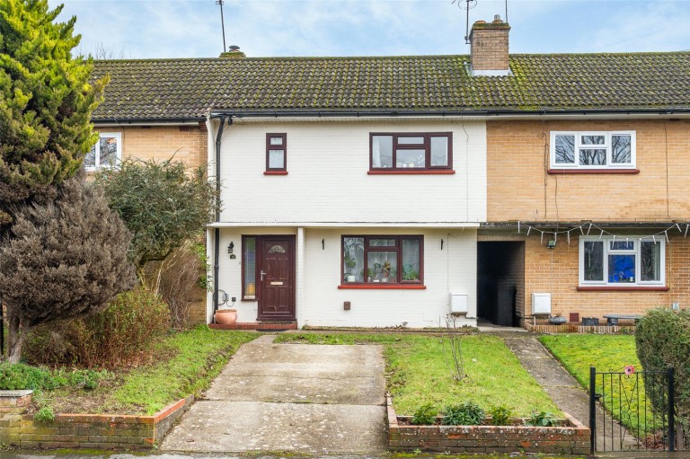 View Full Details for Finchampstead, Wokingham, Berkshire