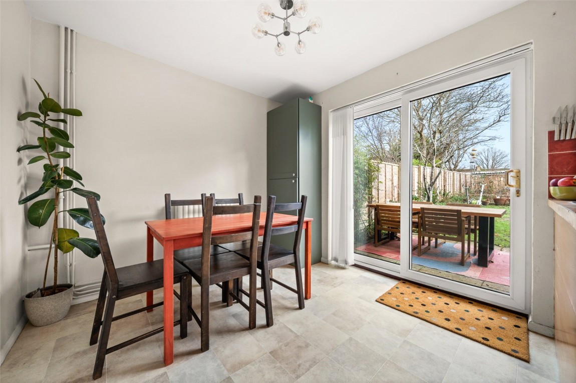 Images for Finchampstead, Wokingham, Berkshire