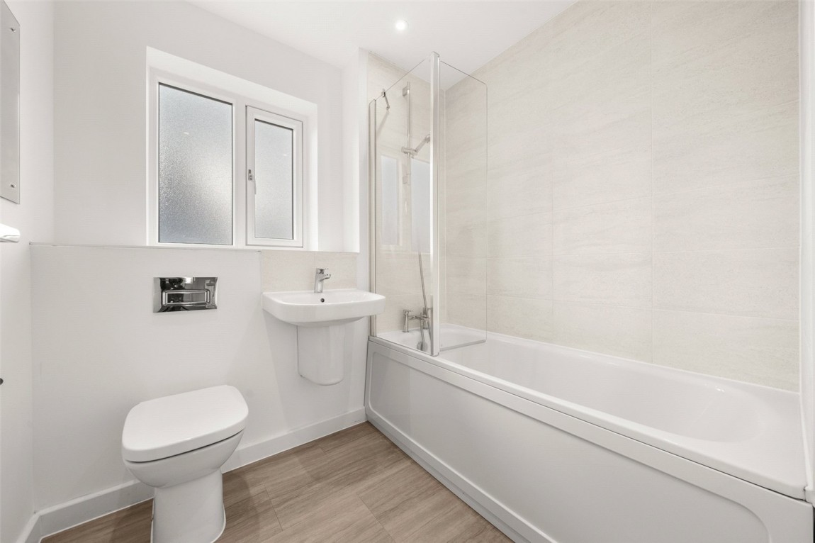 Images for Bucklers Park, Crowthorne