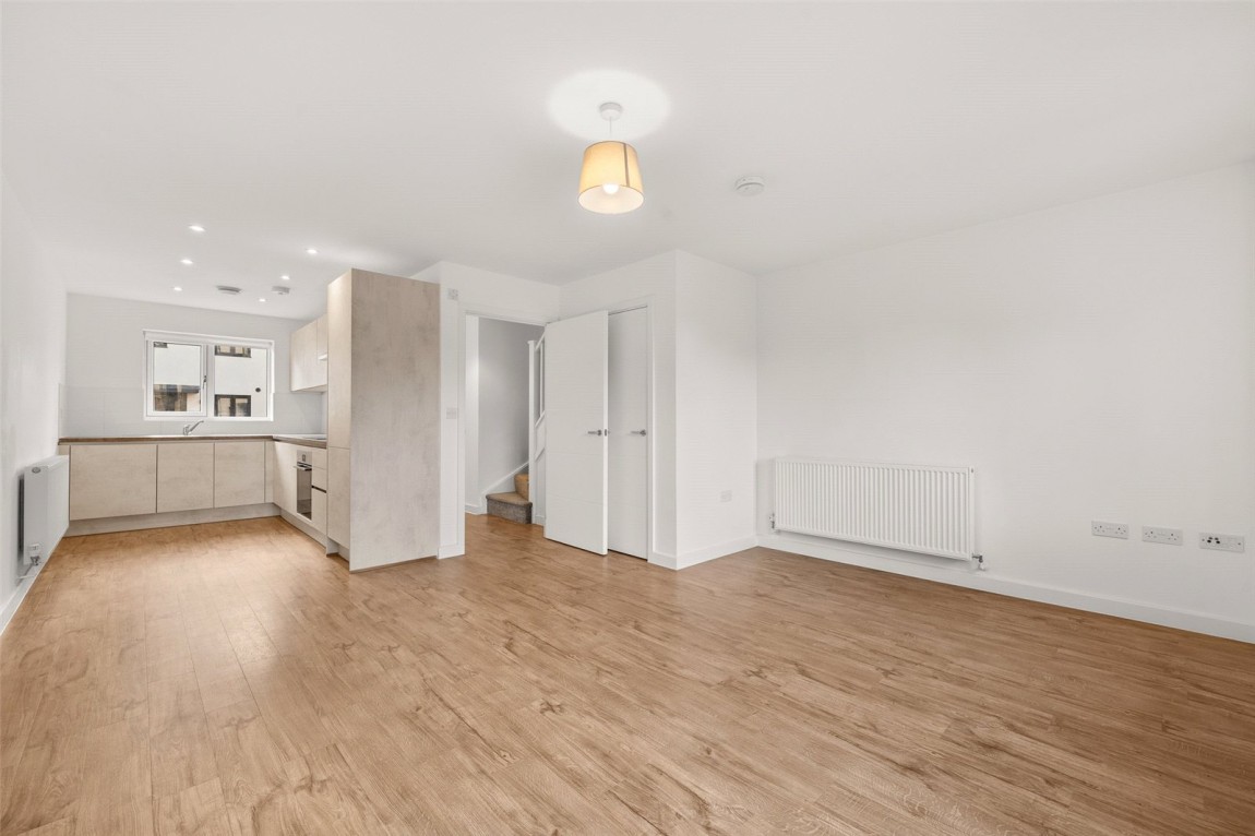 Images for Bucklers Park, Crowthorne