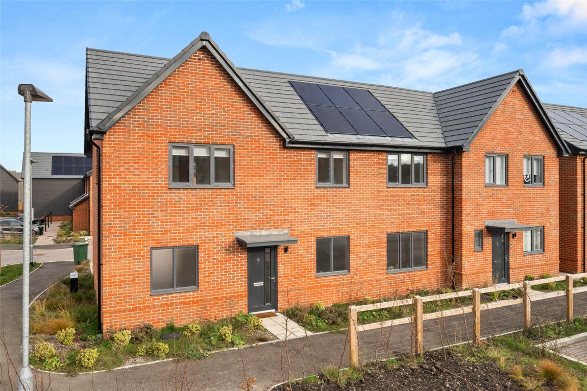 Images for Bucklers Park, Crowthorne