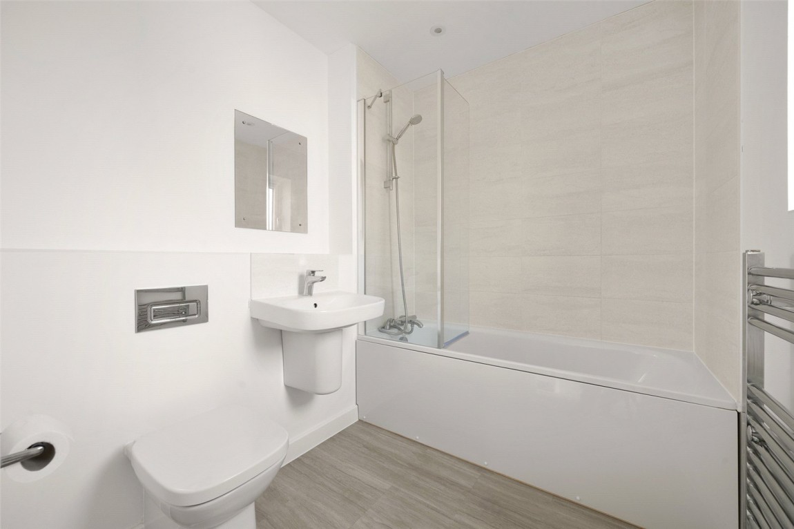 Images for Bucklers Park, Crowthorne