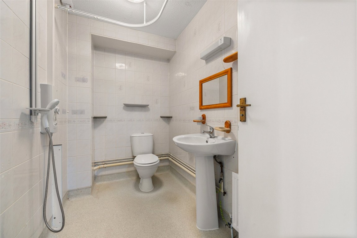 Images for College Town, Sandhurst, Berkshire