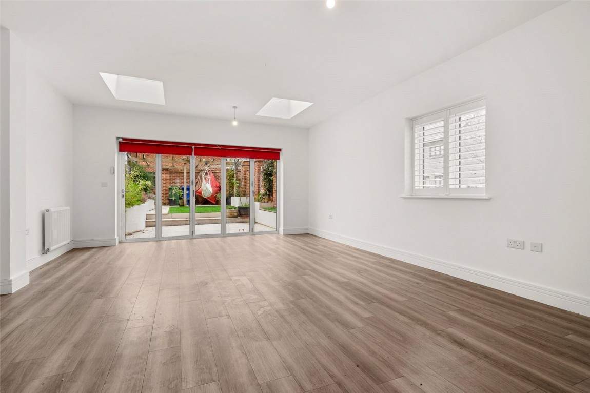 Images for Crowthorne, Berkshire