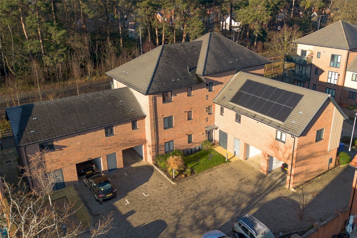 Images for Crowthorne, Berkshire