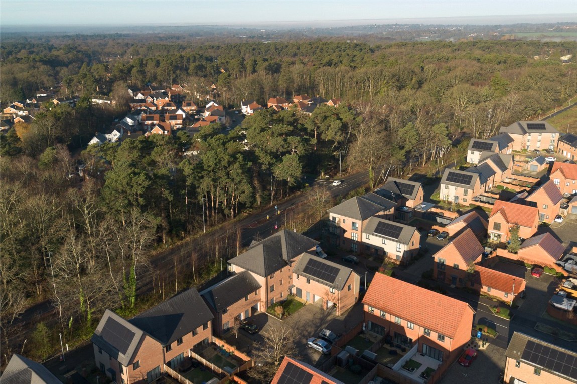 Images for Crowthorne, Berkshire