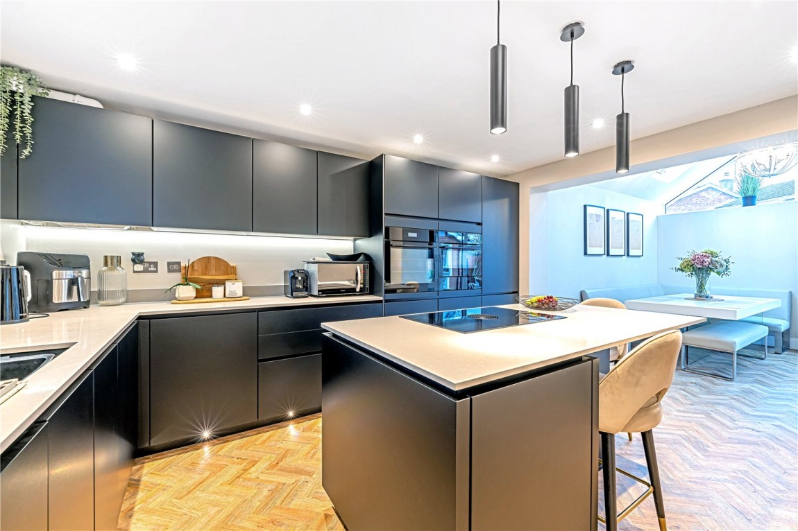 Images for College Town, Sandhurst, Berkshire