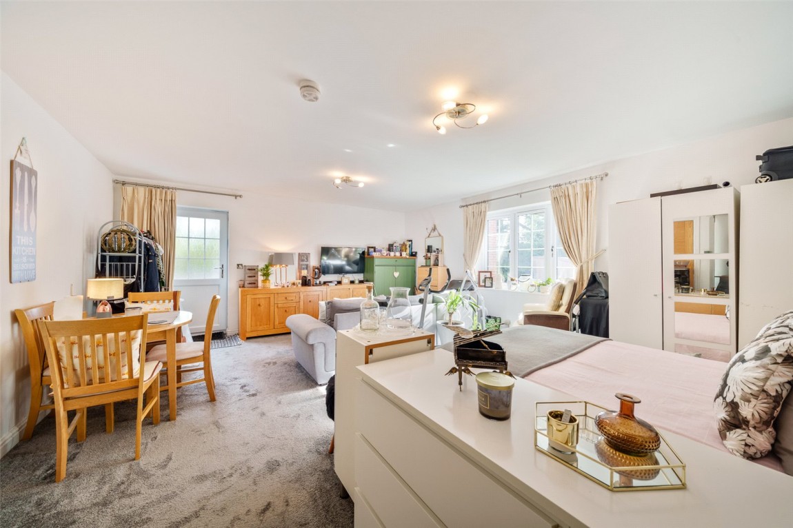 Images for Finchampstead, Wokingham, Berkshire