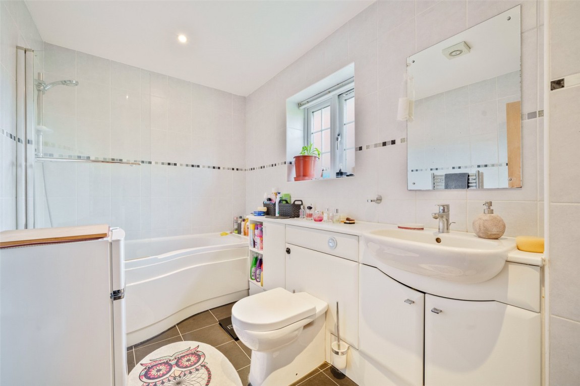 Images for Finchampstead, Wokingham, Berkshire