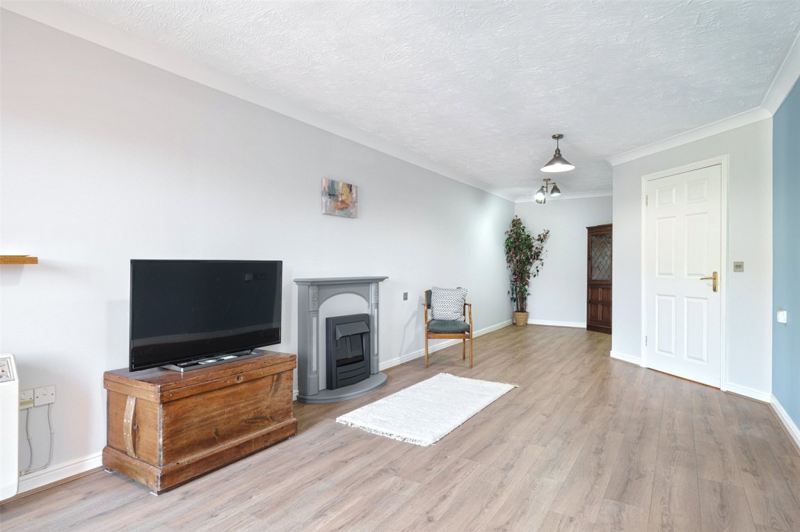 Images for College Town, Sandhurst, Berkshire